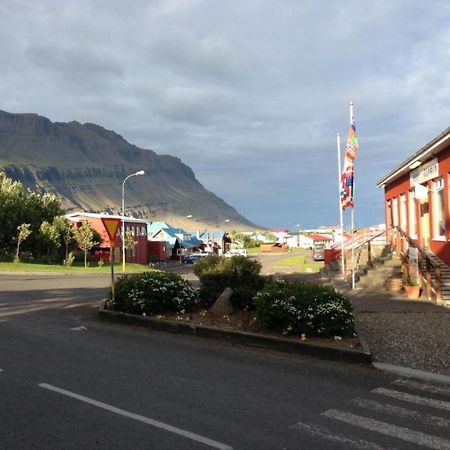 Hotel Post Breiðdalsvík Eksteriør billede