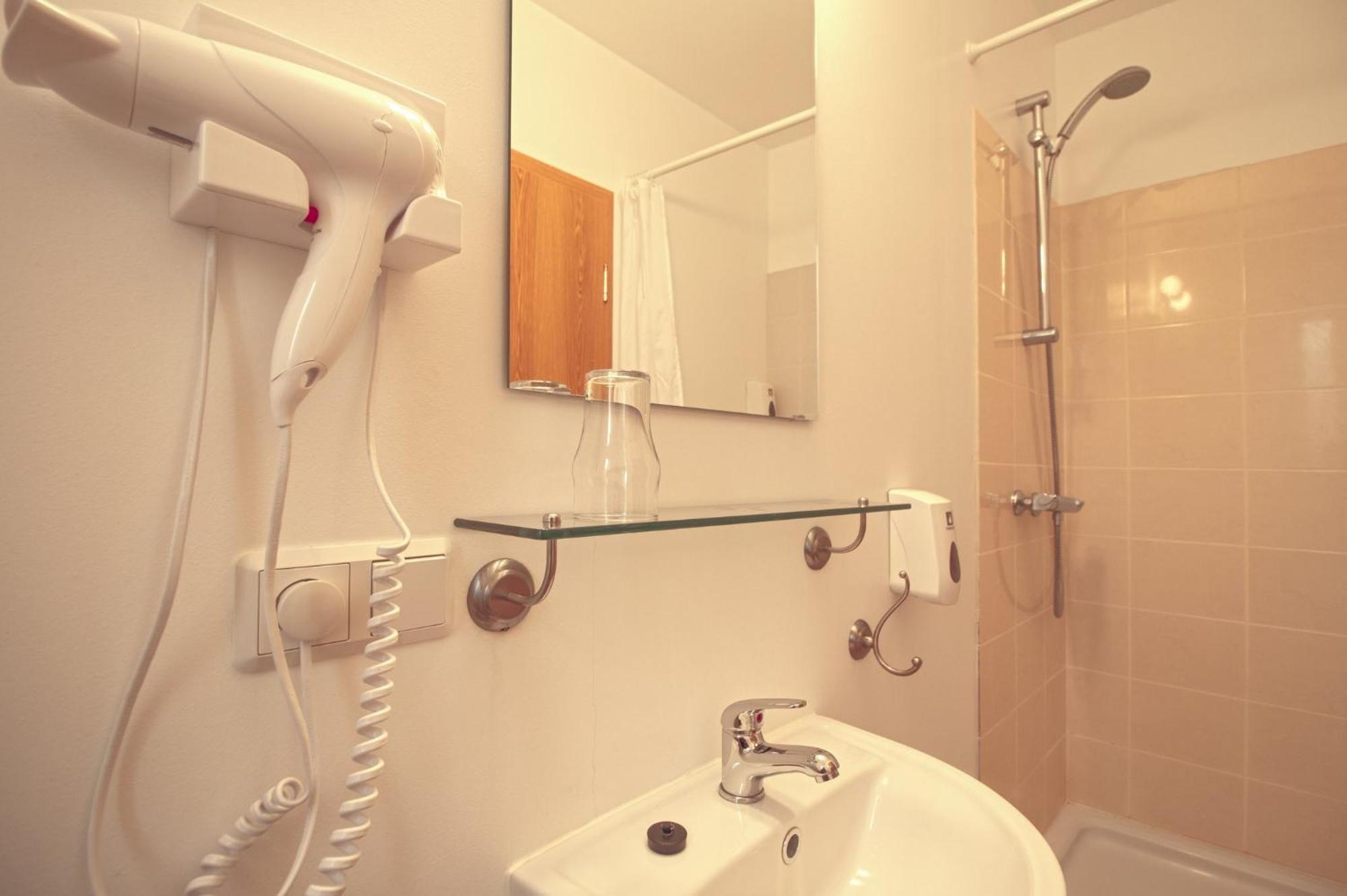 Hotel Post Breiðdalsvík Eksteriør billede